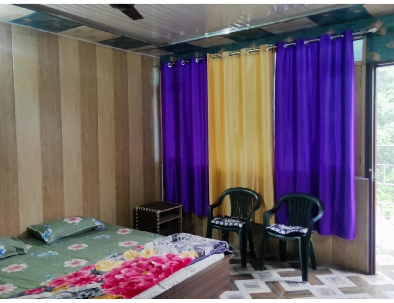 Priya Homestay, Bhyudar, Ghangharia Pandukeshwar 外观 照片