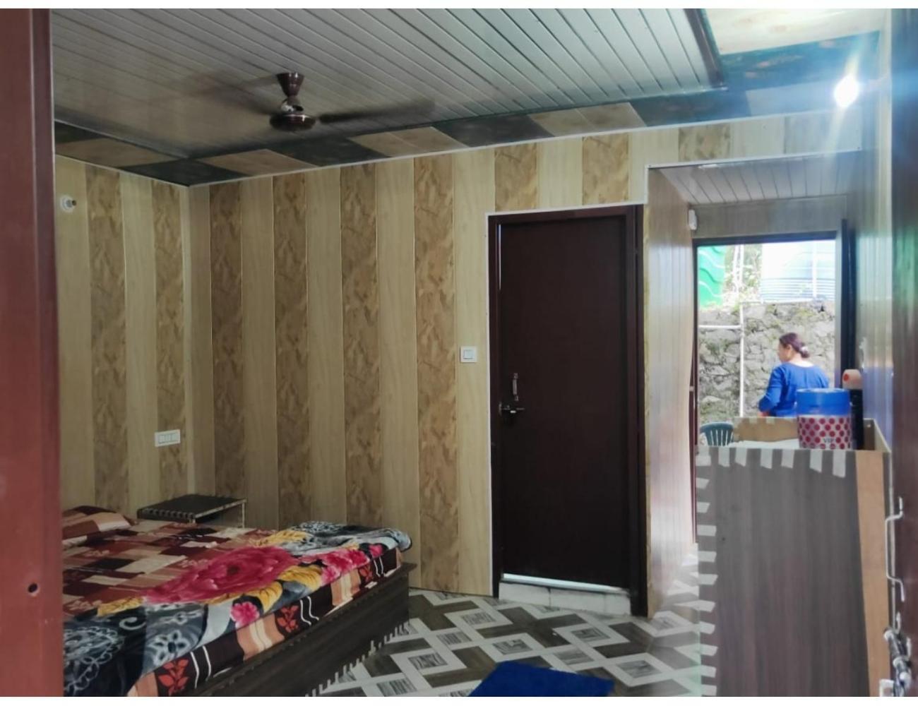 Priya Homestay, Bhyudar, Ghangharia Pandukeshwar 外观 照片